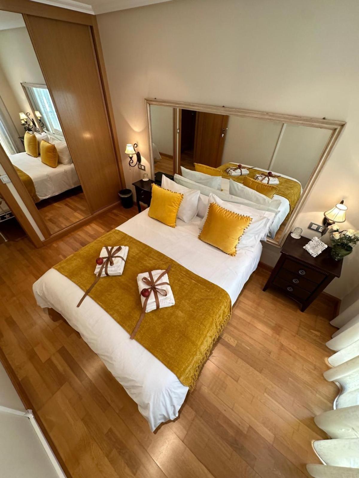 Clarens Guesthouse Кангас-дель-Нарсеа Екстер'єр фото