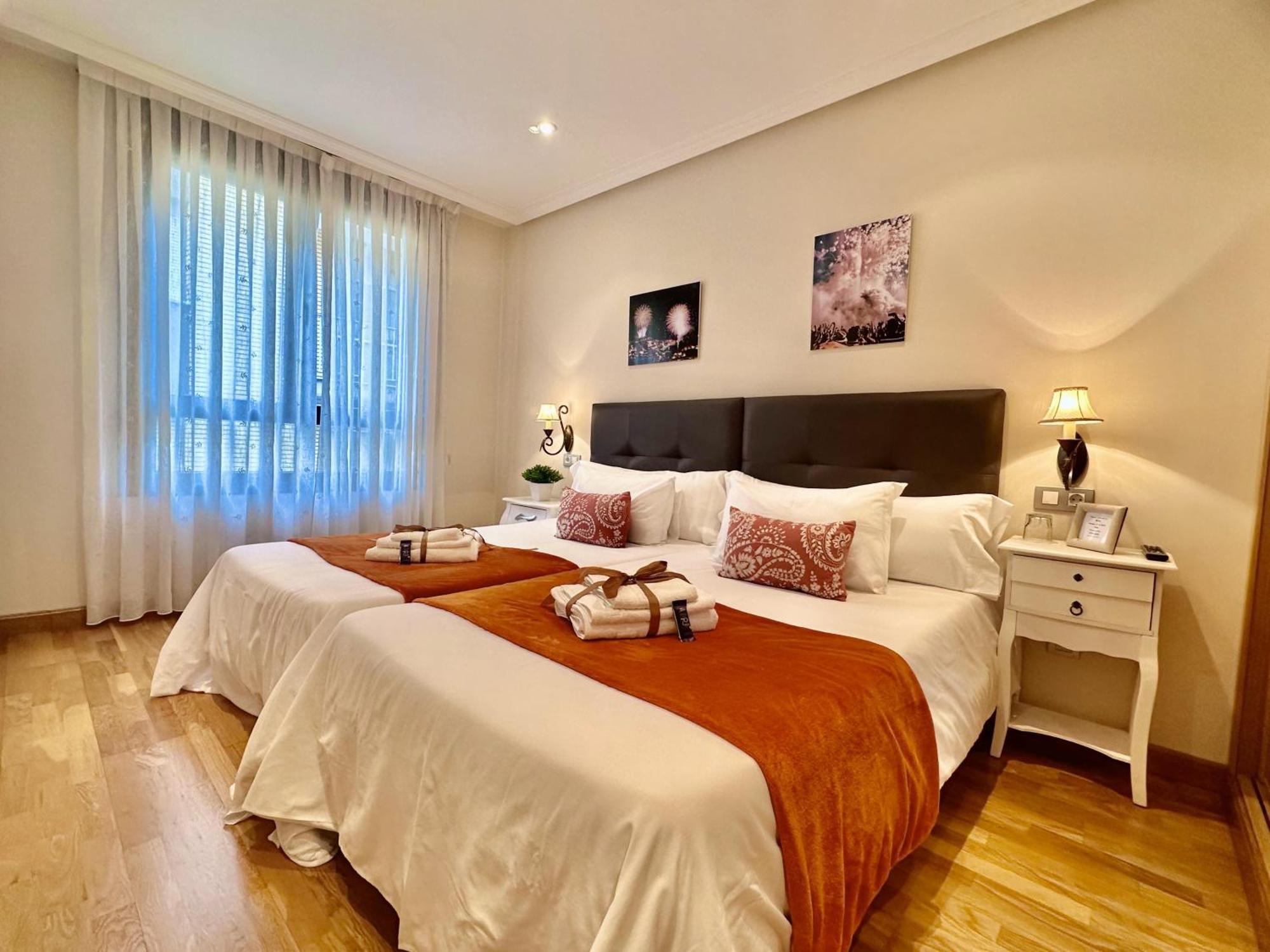Clarens Guesthouse Кангас-дель-Нарсеа Екстер'єр фото